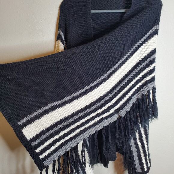 Black + White Striped  Open Front Fringe Poncho Cardigan M/L Boho Fall Layering - Picture 8 of 15